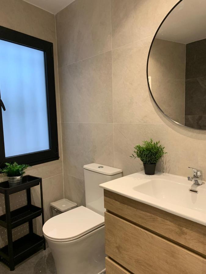 Apartamentos Santullano 1 オビエド エクステリア 写真